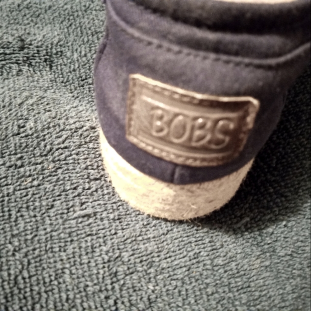 Toms